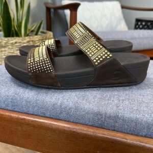 Fitflop “Kaia Croc” shiny gold embellished flip flop sandal